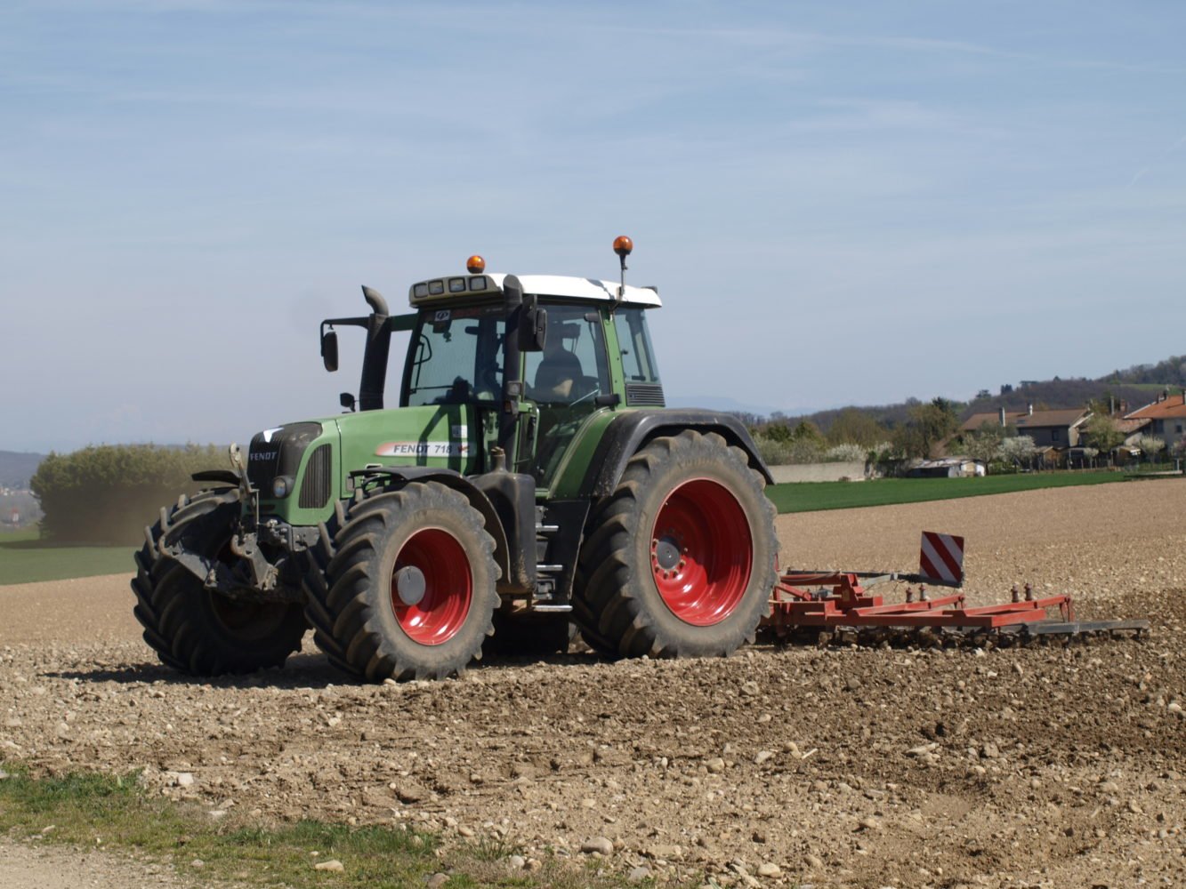 Chasseurs VS Agriculteurs en Isère : de nombreux points communs